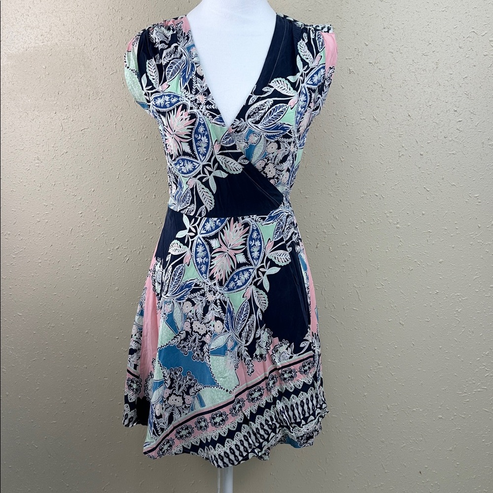 Yumi Kim Size S Pink & Navy parsley Floral SOHO Mixer Wrap boho  Mini Dress